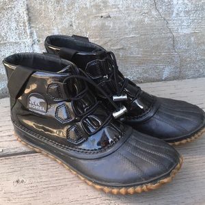 Sorel Out N About Black Patent Rain Boots